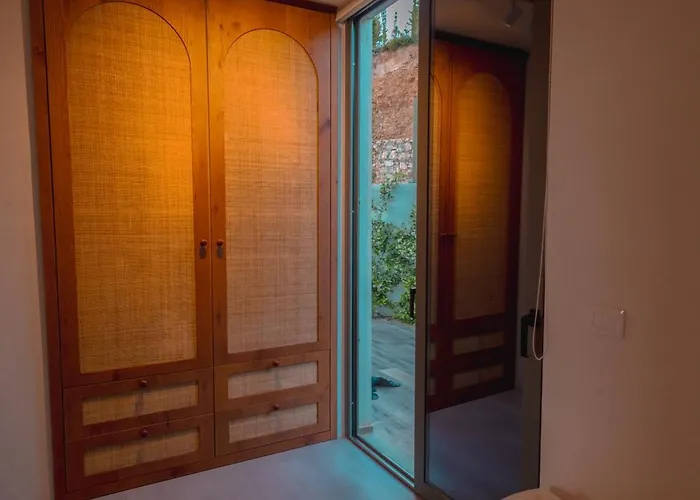 Escape By Form 1 Dhërmi